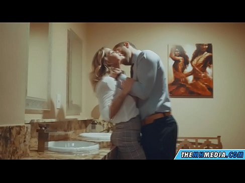 ❤️ Amikor egy bögyös szőke elcsábít egy nyilvános WC-ben ❤️ Pornó videó at hu.analpics.ru ❌️❤